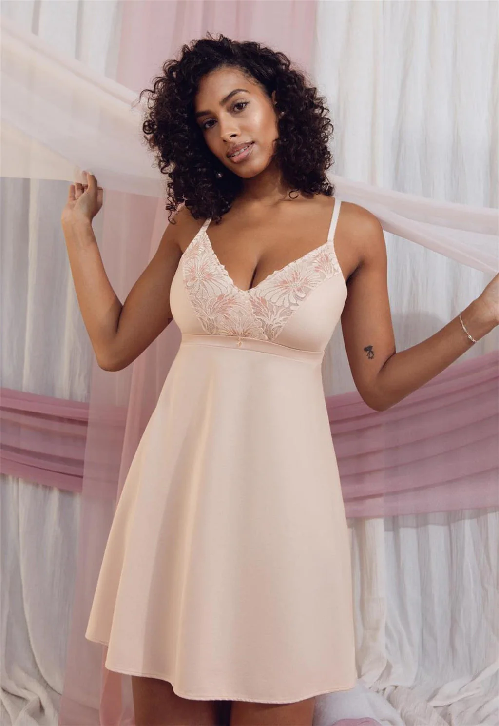 Montelle Anniversary Bust Support Chemise - Image 4